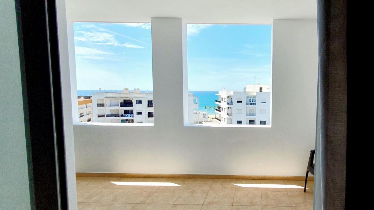 Quarteira Beach Vacation: 2Br Steps To The Sand Exterior foto