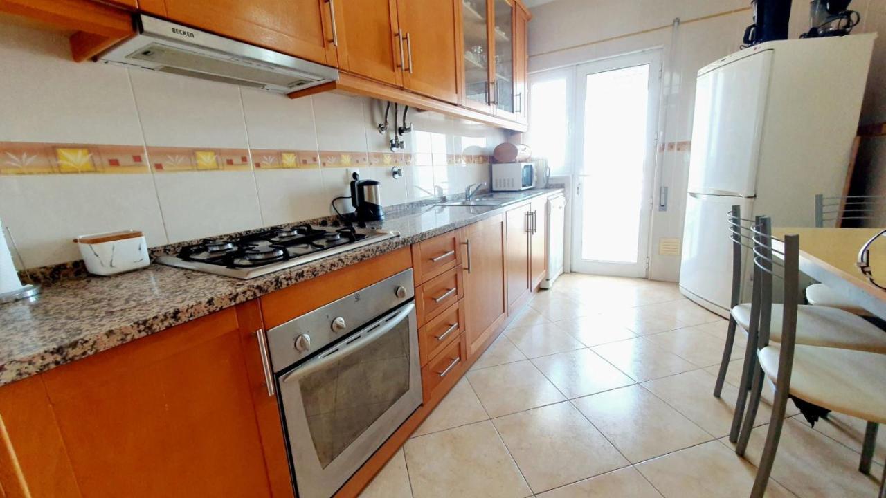 Quarteira Beach Vacation: 2Br Steps To The Sand Exterior foto
